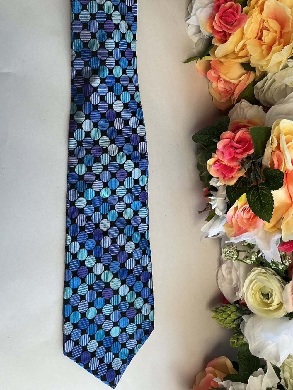 Geoffrey Beene Men’s Silk Necktie Blue Purple Teal Geometric Circle Tie